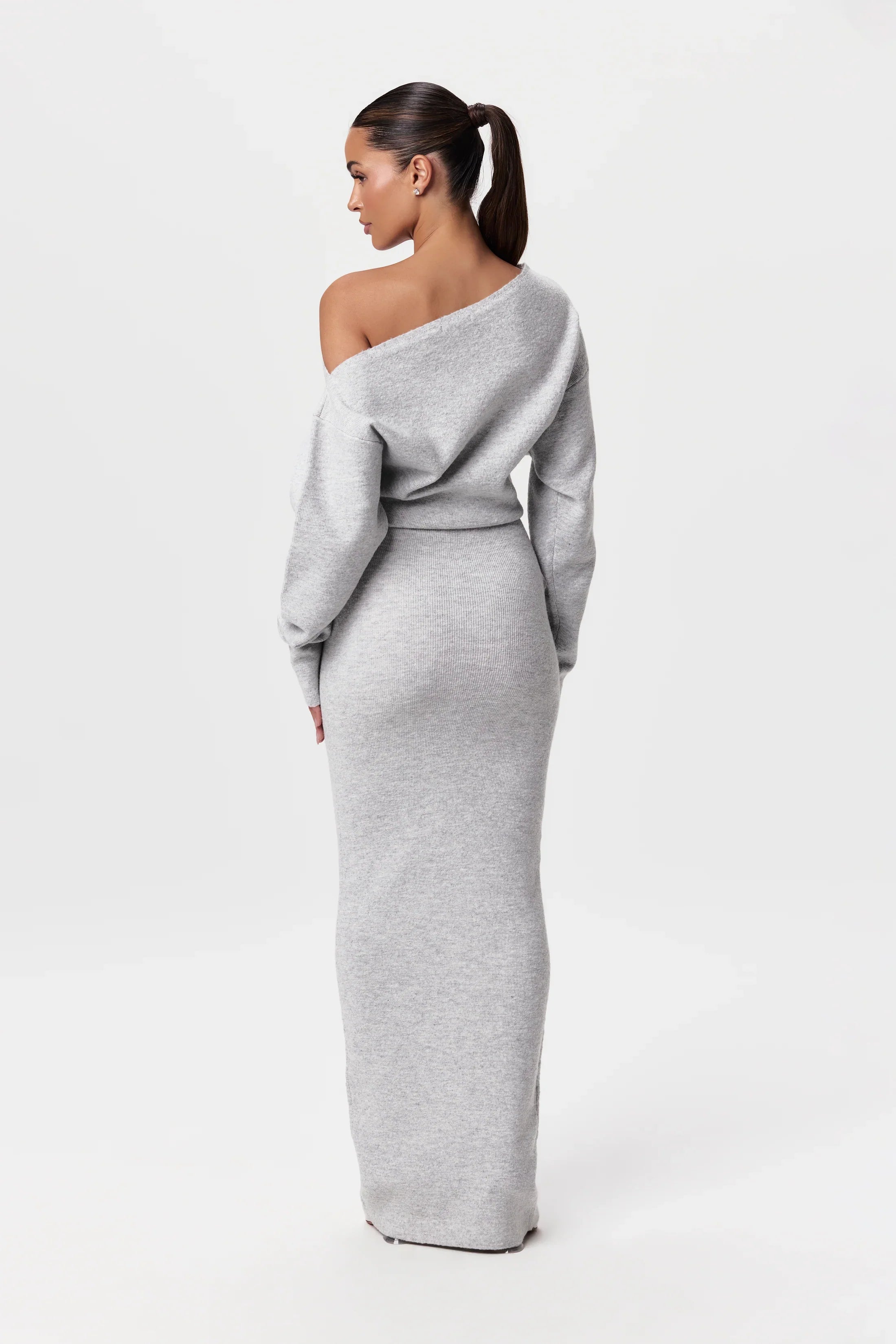 Benelux-Fashion | Elegante Off-Shoulder Maxi Jurk – Luxe Gebreid Design